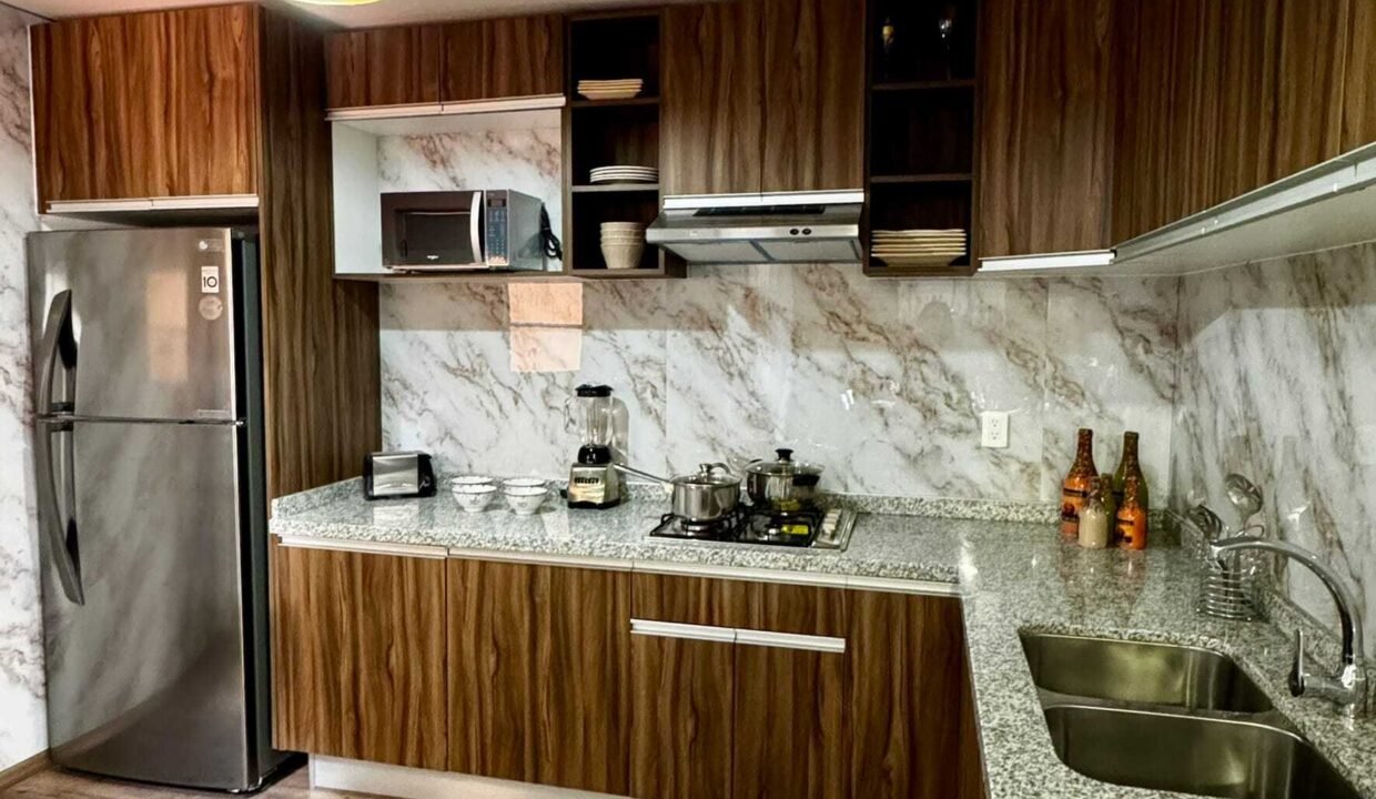 real-madeira-montesino-interiores-cocina-refrigerador-vista
