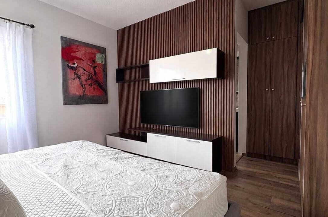 real-madeira-montesino-interiores-recamara-tv-listones