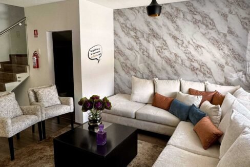 real-madeira-montesino-interiores-sala-vista-frontal